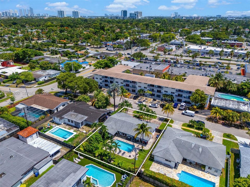 На продажу: $1,147,500 (3 спален, 2 ванн, 2093 Квадратных фут)