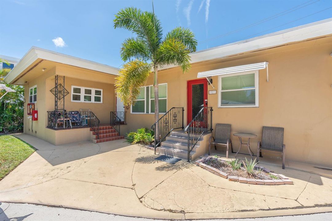 39-web-or-mls-2221 Fillmore St, Hollywoo
