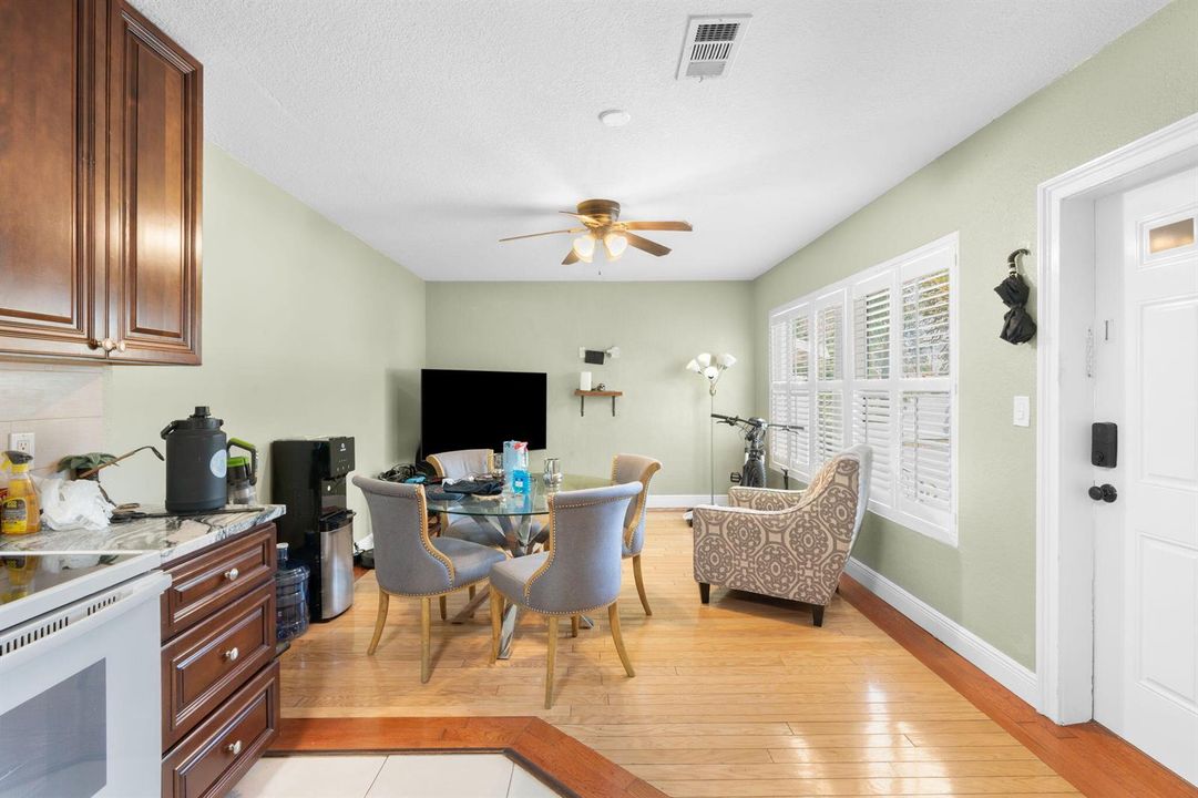26-web-or-mls-2221 Fillmore St, Hollywoo