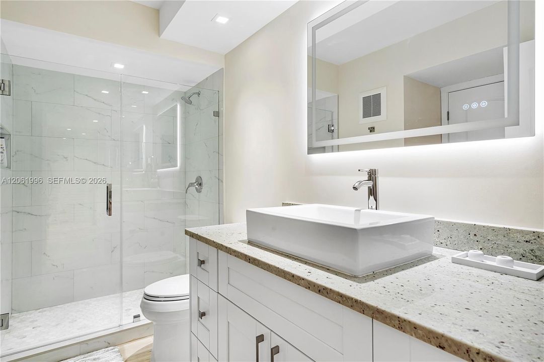 В аренду: $2,700 (2 спален, 2 ванн, 1106 Квадратных фут)