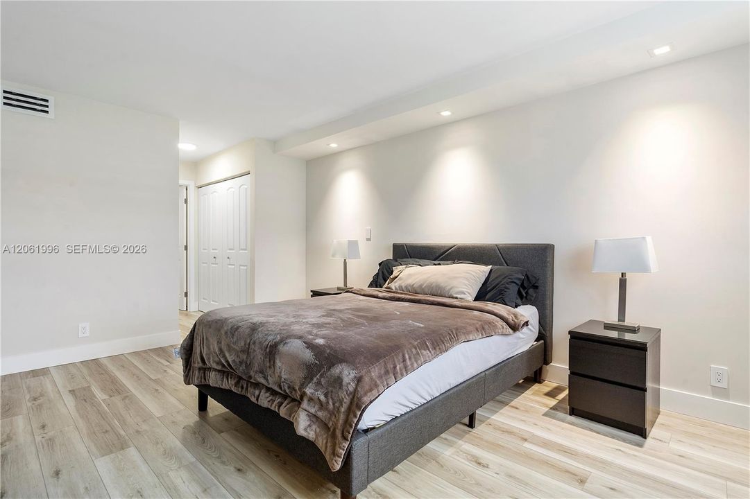 В аренду: $2,700 (2 спален, 2 ванн, 1106 Квадратных фут)