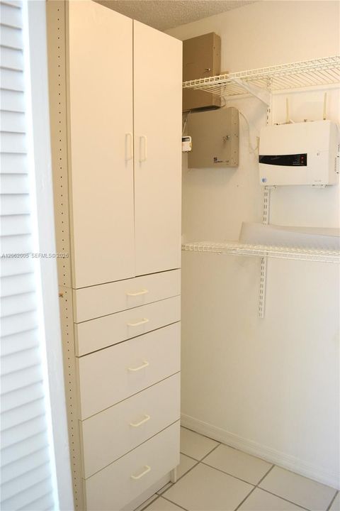 В аренду: $3,200 (3 спален, 2 ванн, 1574 Квадратных фут)