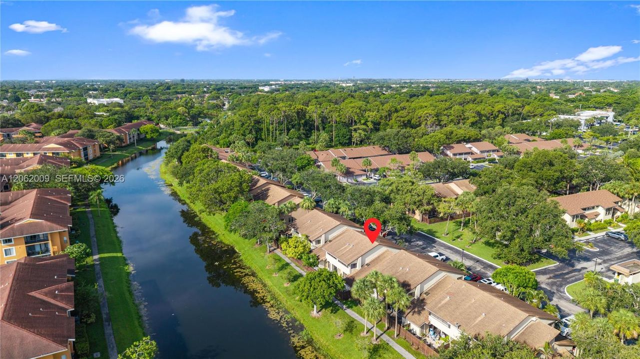 На продажу: $315,000 (3 спален, 3 ванн, 1363 Квадратных фут)