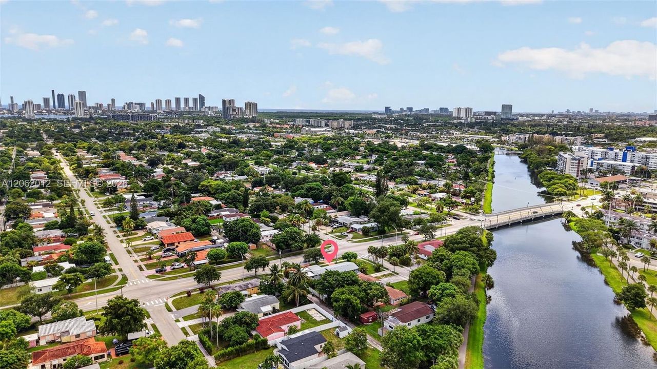 For Sale: $899,000 (3 beds, 2 baths, 1673 Square Feet)