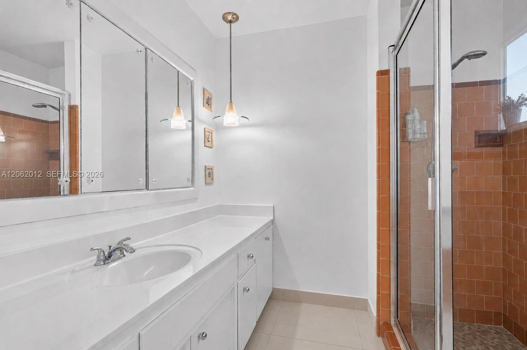 For Sale: $899,000 (3 beds, 2 baths, 1673 Square Feet)