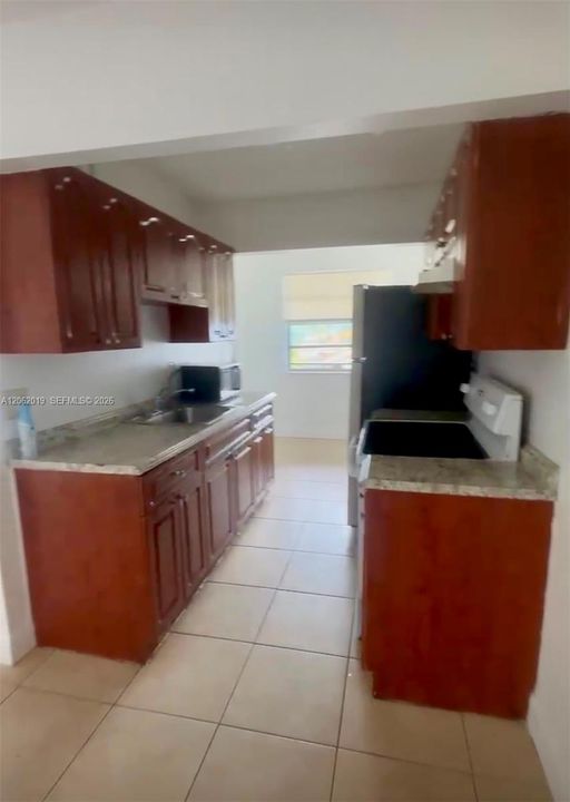В аренду: $1,650 (1 спален, 1 ванн, 658 Квадратных фут)