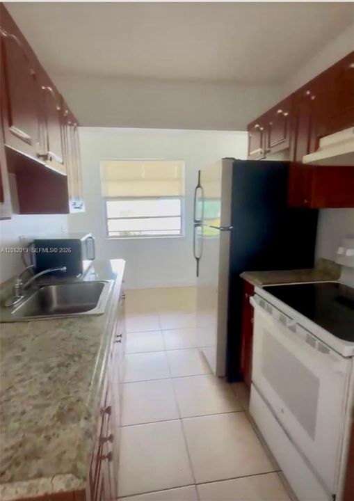 В аренду: $1,650 (1 спален, 1 ванн, 658 Квадратных фут)