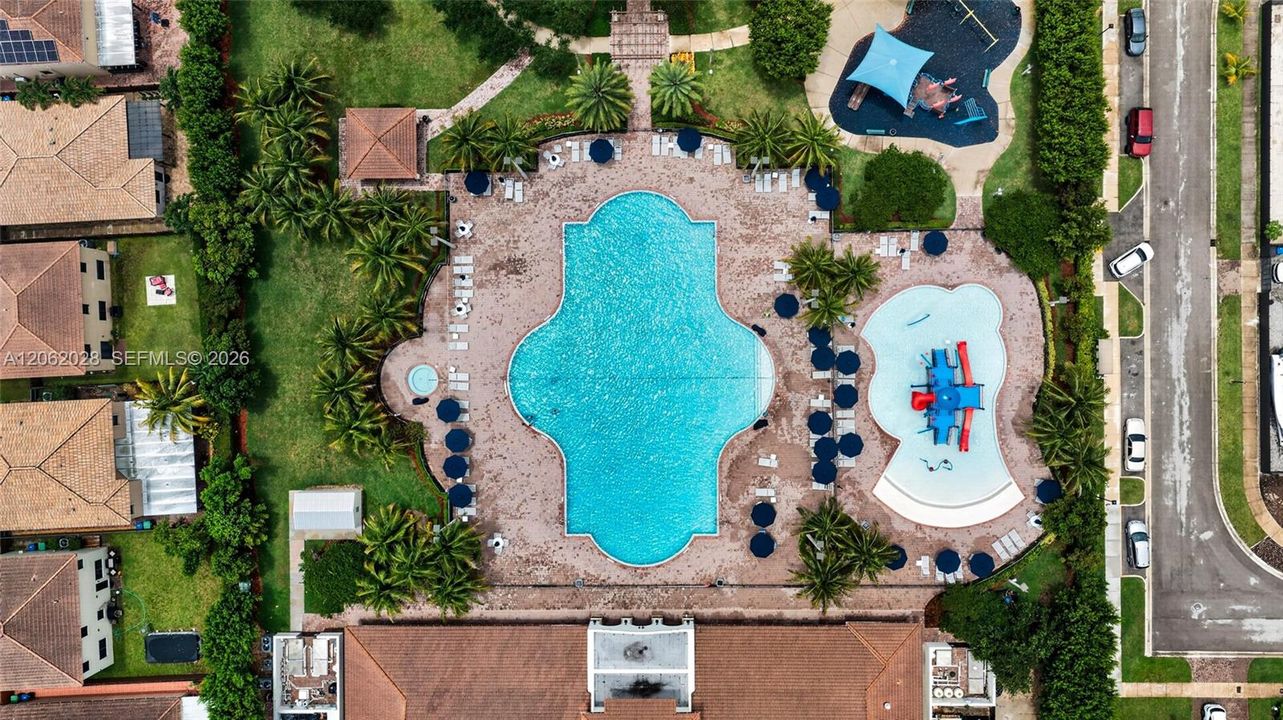 Недавно продано: $444,999 (3 спален, 2 ванн, 1857 Квадратных фут)