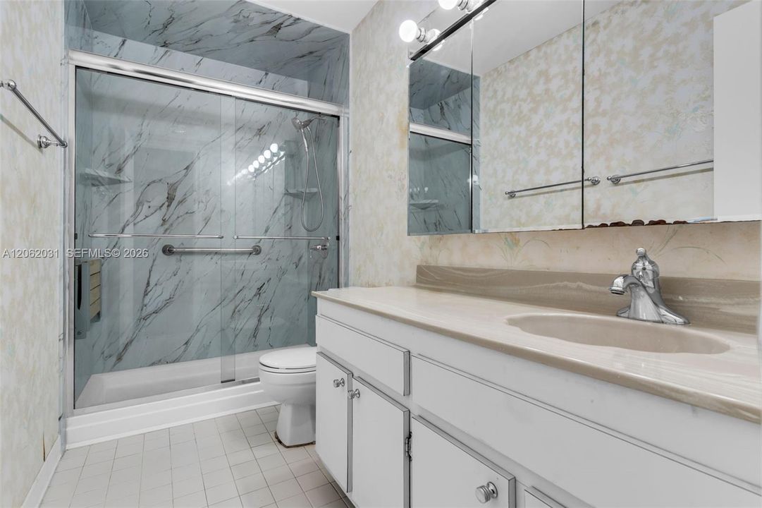 2nd Bathroom