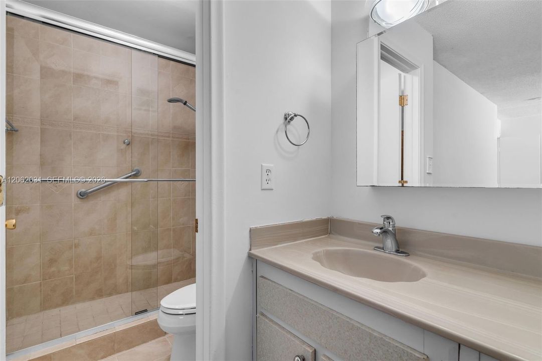 Principal Bathroom