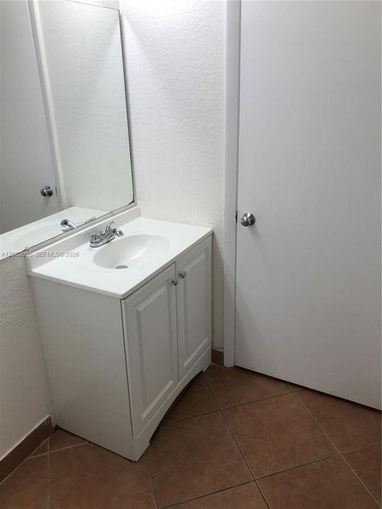 В аренду: $1,950 (2 спален, 2 ванн, 992 Квадратных фут)