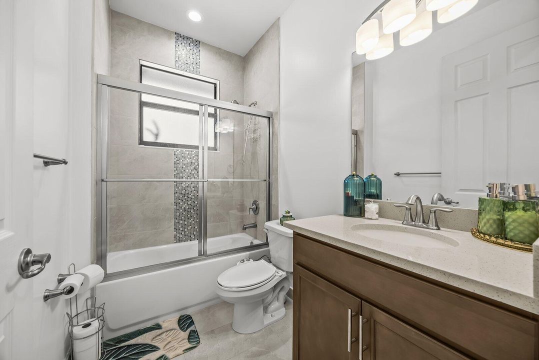 Guest Bath 2