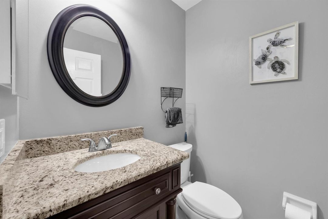 1/2 Bath
