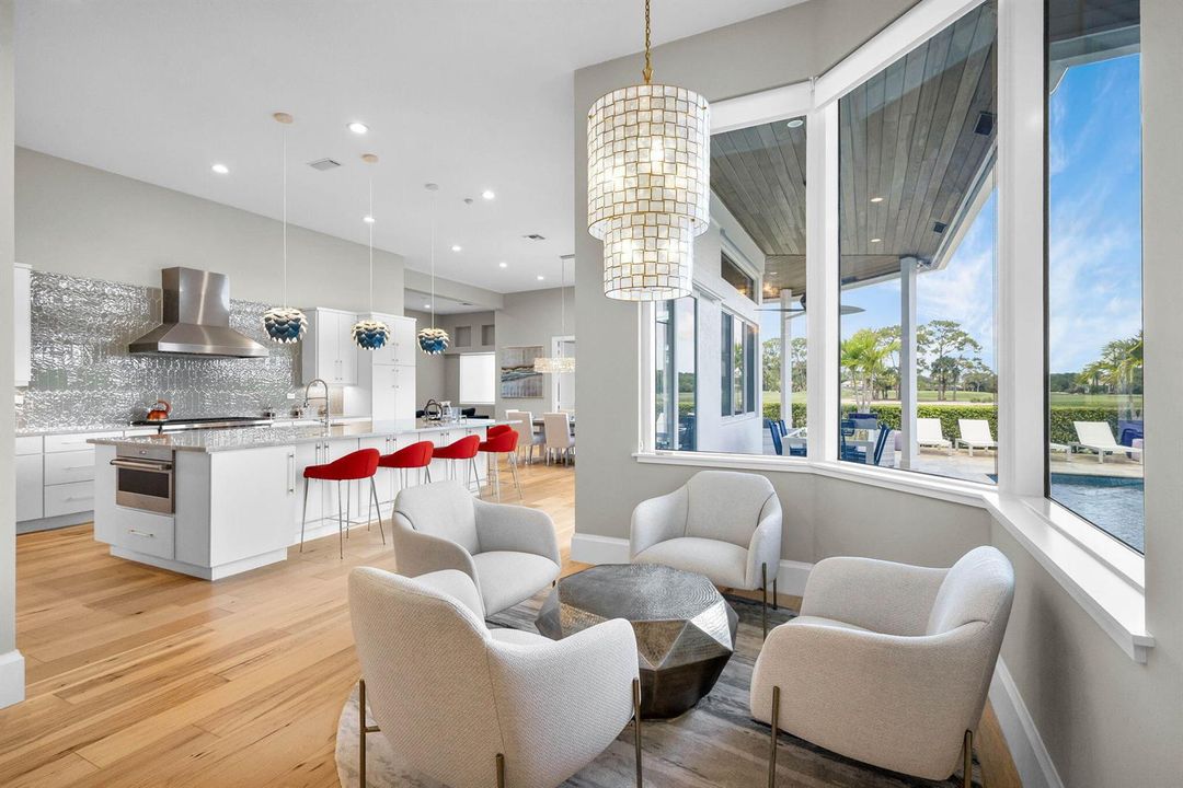 PERFECT FOR ENTERTAINING