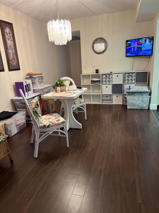 2070 WOLVERTON D - DINING AREA PHOTO