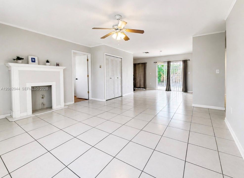 En Venta: $485,000 (3 camas, 2 baños, 1224 Pies cuadrados)