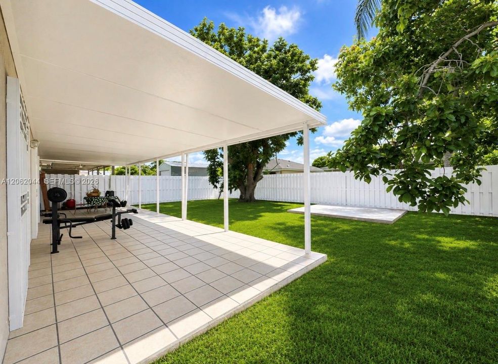 En Venta: $485,000 (3 camas, 2 baños, 1224 Pies cuadrados)