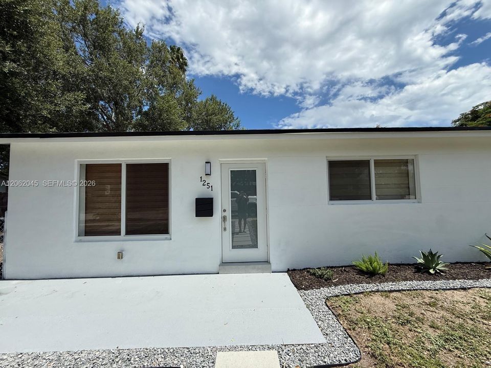 En Venta: $489,900 (2 camas, 2 baños, 1012 Pies cuadrados)