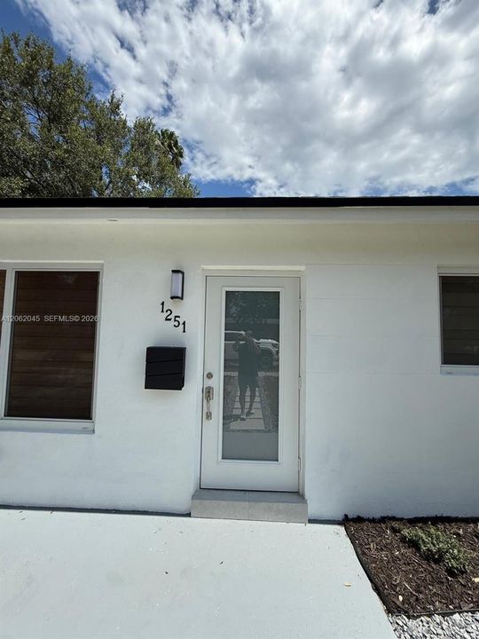 En Venta: $489,900 (2 camas, 2 baños, 1012 Pies cuadrados)