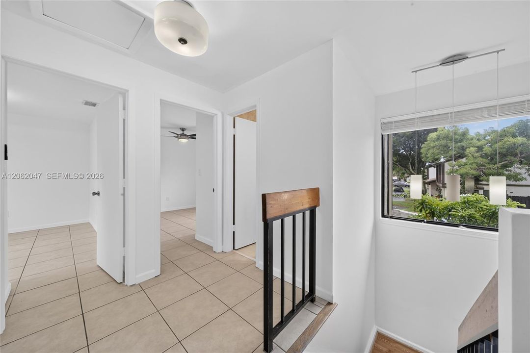 En Venta: $569,999 (3 camas, 2 baños, 1472 Pies cuadrados)