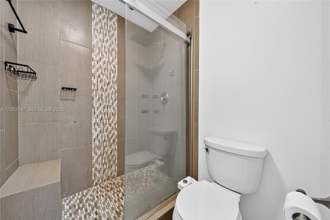 En Venta: $569,999 (3 camas, 2 baños, 1472 Pies cuadrados)