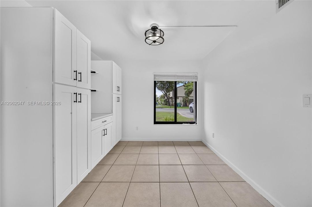 En Venta: $569,999 (3 camas, 2 baños, 1472 Pies cuadrados)