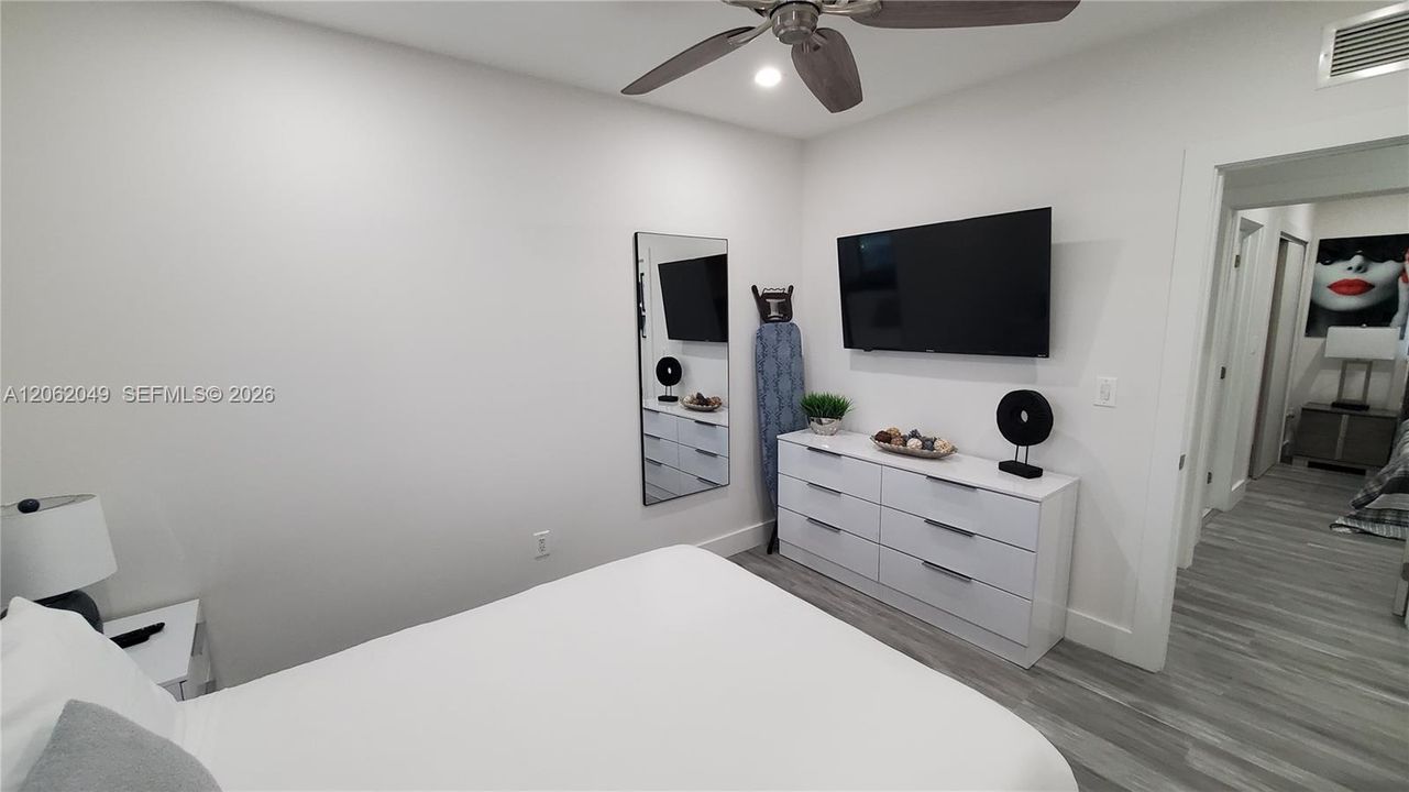 В аренду: $4,000 (3 спален, 2 ванн, 1199 Квадратных фут)