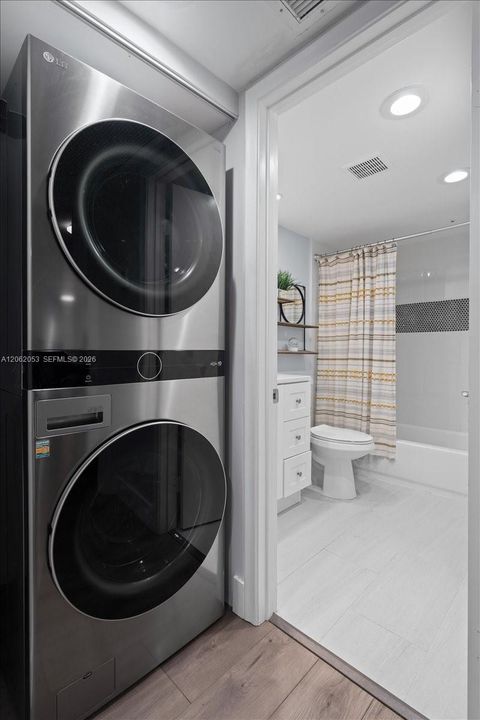 В аренду: $2,300 (2 спален, 2 ванн, 1192 Квадратных фут)