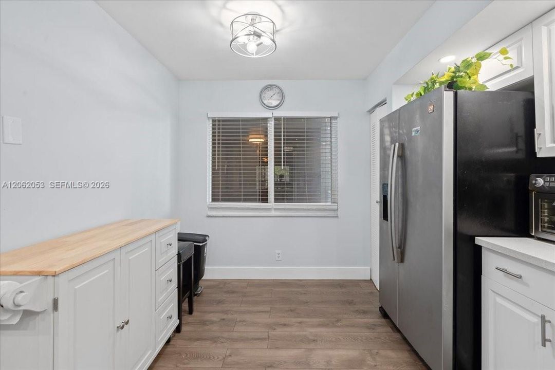 В аренду: $2,300 (2 спален, 2 ванн, 1192 Квадратных фут)
