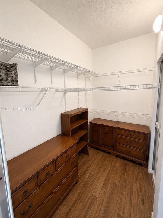 En Renta: $5,500 (5 camas, 3 baños, 2678 Pies cuadrados)
