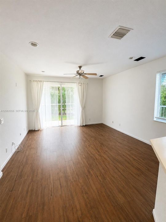 En Renta: $5,500 (5 camas, 3 baños, 2678 Pies cuadrados)