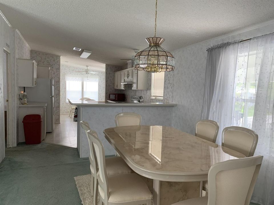 Dining to Kitchen