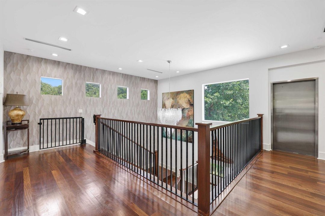 12 Sylvan Lane - 84.jpg-SMALL