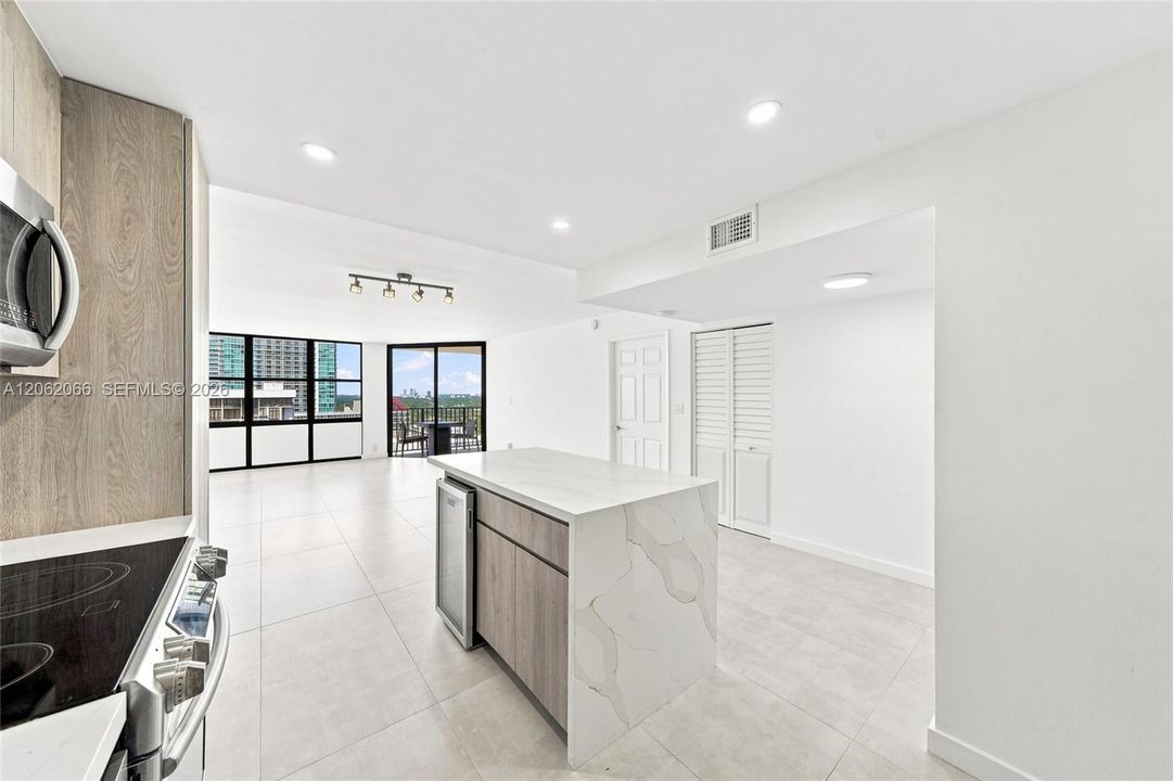 For Rent: $3,300 (1 beds, 1 baths, 1064 Square Feet)