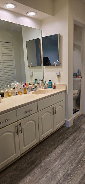 For Sale: $429,990 (3 beds, 2 baths, 1070 Square Feet)