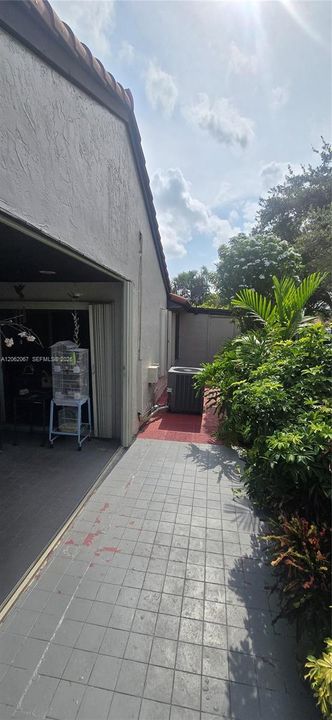 For Sale: $429,990 (3 beds, 2 baths, 1070 Square Feet)