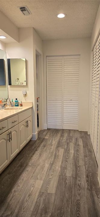 For Sale: $429,990 (3 beds, 2 baths, 1070 Square Feet)