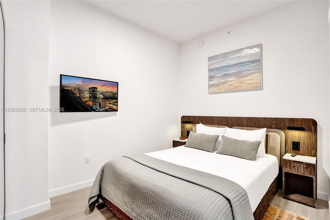 DEN/ Bedroom