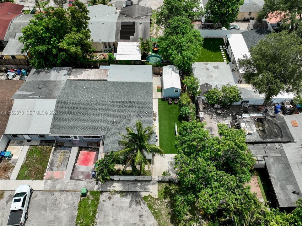 На продажу: $399,900 (3 спален, 2 ванн, 1162 Квадратных фут)