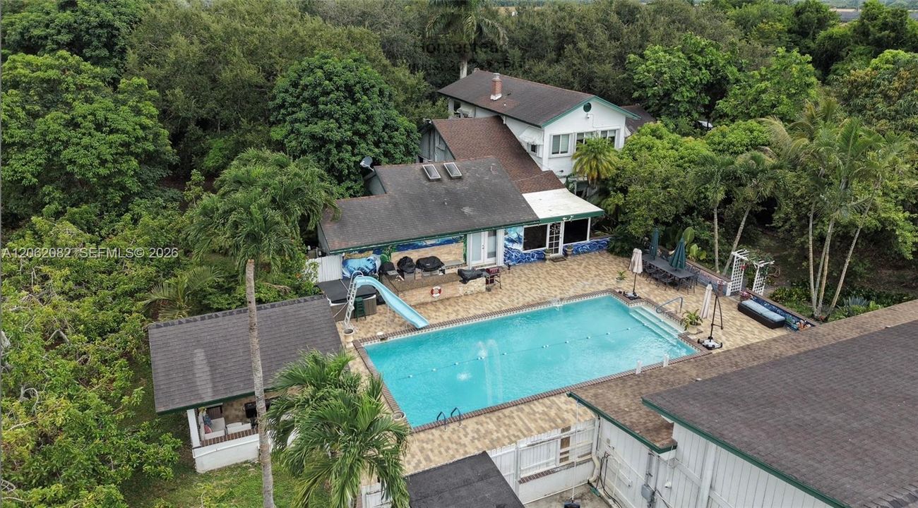 En Venta: $3,150,000 (5 camas, 4 baños, 3460 Pies cuadrados)