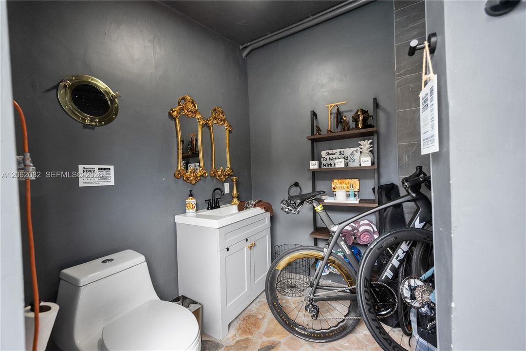 En Venta: $3,150,000 (5 camas, 4 baños, 3460 Pies cuadrados)