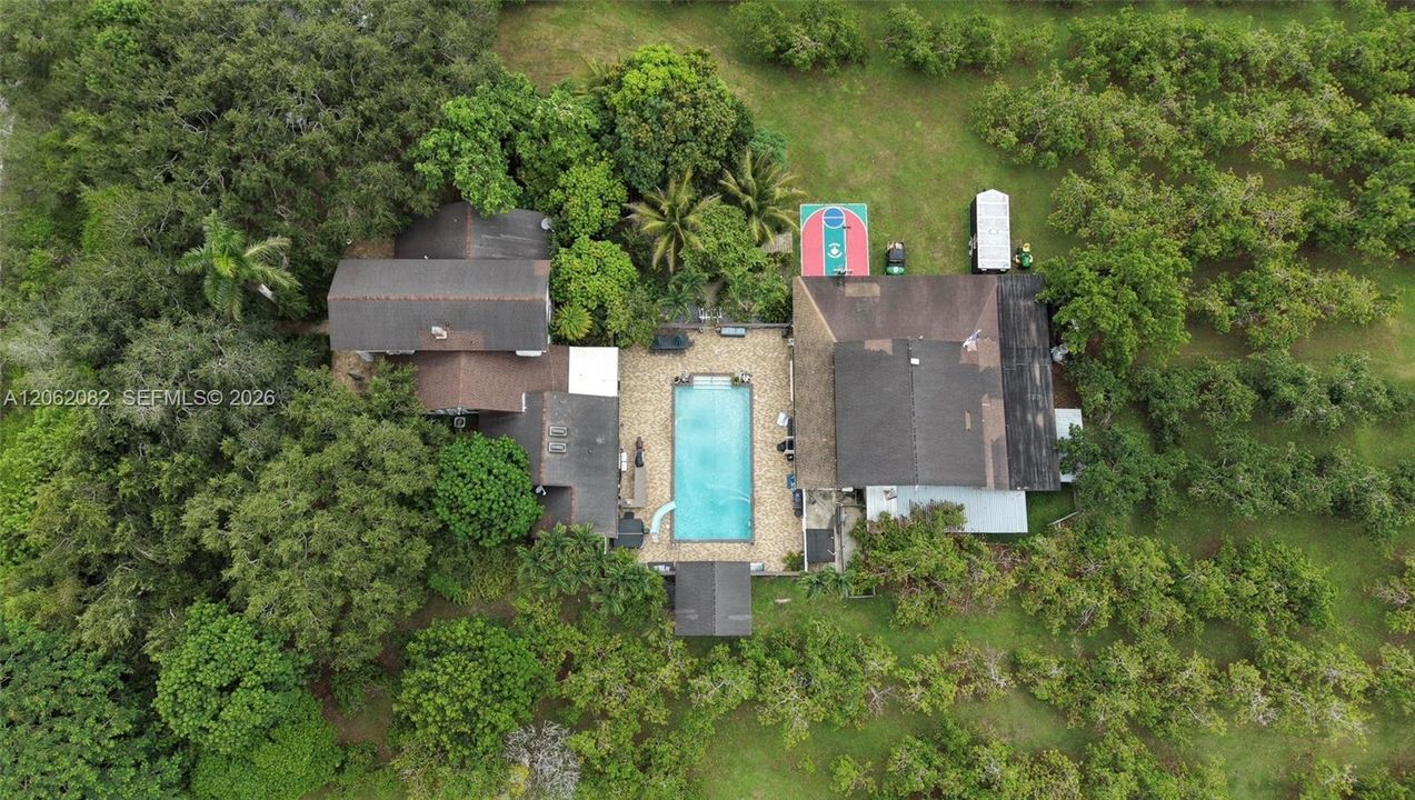 En Venta: $3,150,000 (5 camas, 4 baños, 3460 Pies cuadrados)