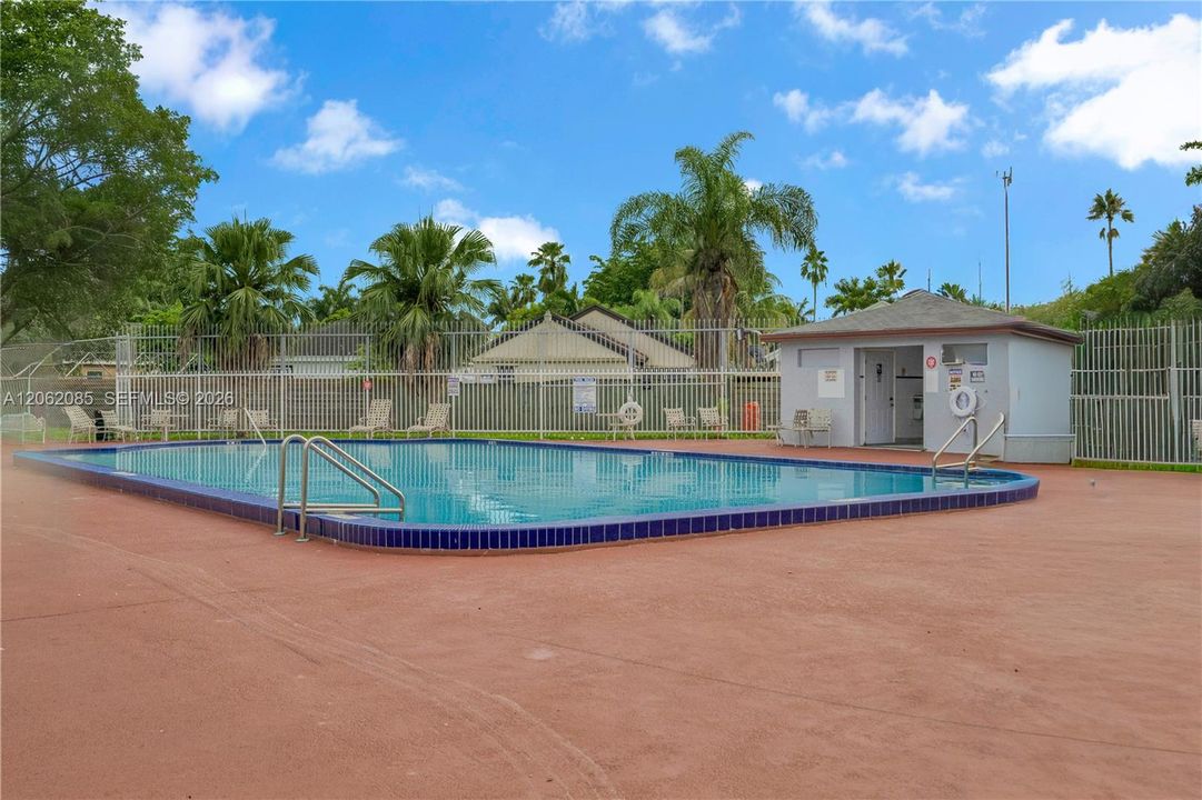 En Venta: $365,000 (3 camas, 2 baños, 1053 Pies cuadrados)