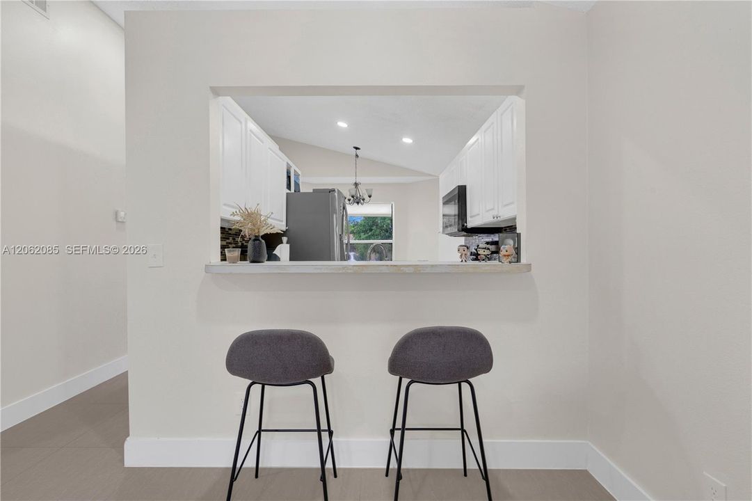 En Venta: $365,000 (3 camas, 2 baños, 1053 Pies cuadrados)