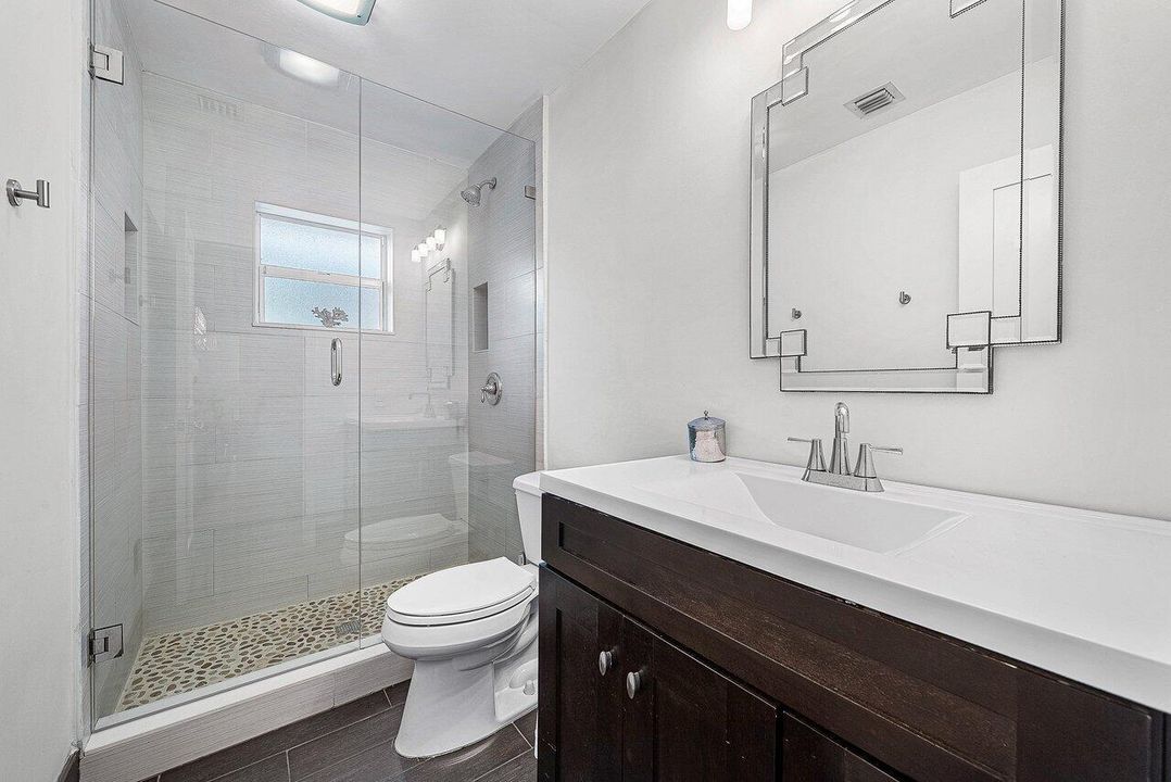 018-855BerkleyStreet-BocaRaton-FL-33487-