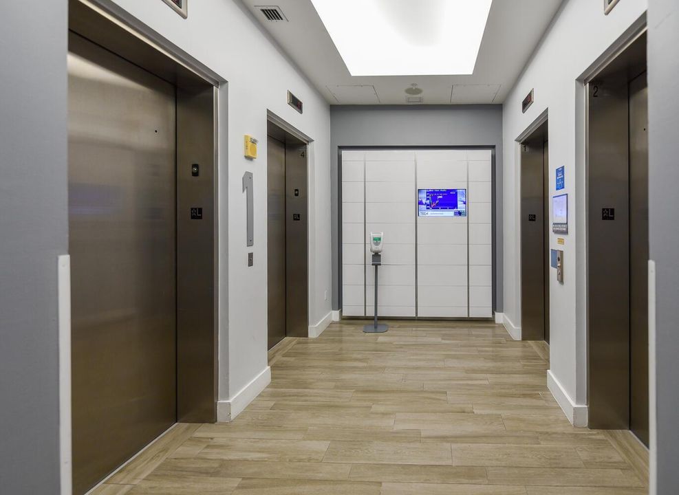 300 S Australian Ave Unit 1507-large-025