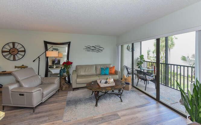 1605 US1 Unit 1 205 Jupiter FL-small-004