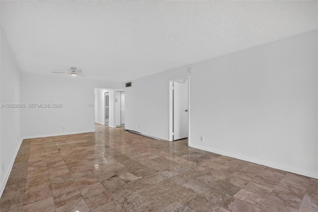 For Rent: $1,700 (2 beds, 2 baths, 1092 Square Feet)