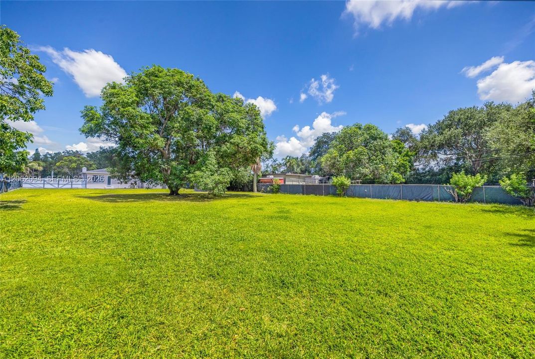 For Rent: $5,500 (3 beds, 2 baths, 1532 Square Feet)