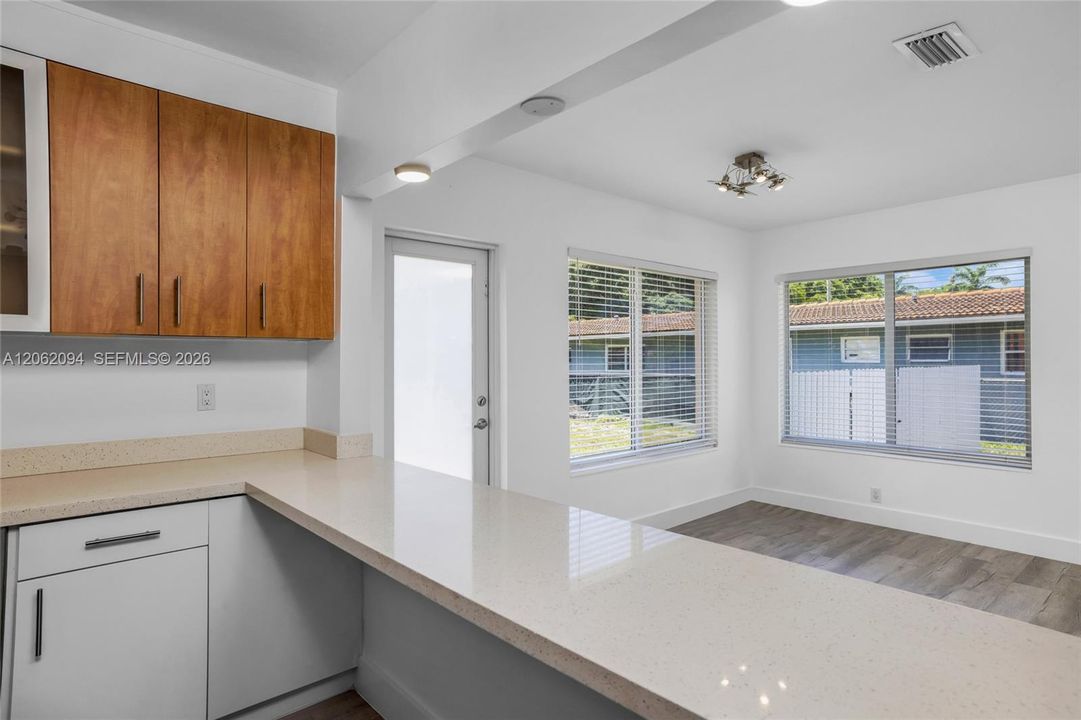 For Rent: $5,500 (3 beds, 2 baths, 1532 Square Feet)